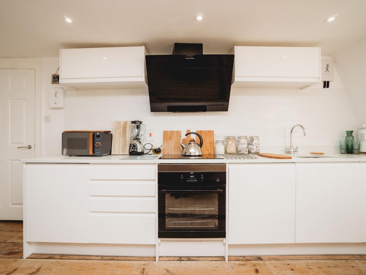 Pass The Keys Stylish 2 Bed Eco Flat In The Heart Of Bath Apartment Bagian luar foto