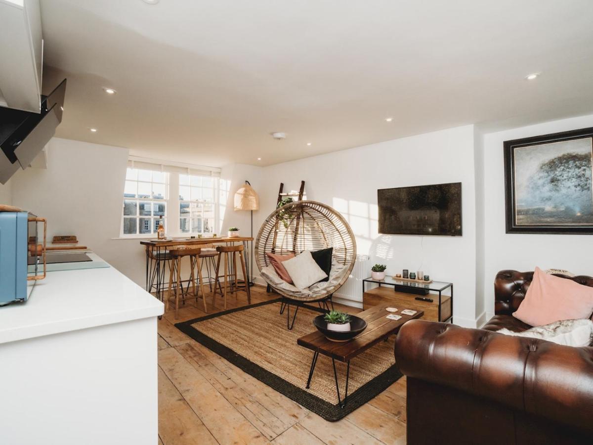 Pass The Keys Stylish 2 Bed Eco Flat In The Heart Of Bath Apartment Bagian luar foto