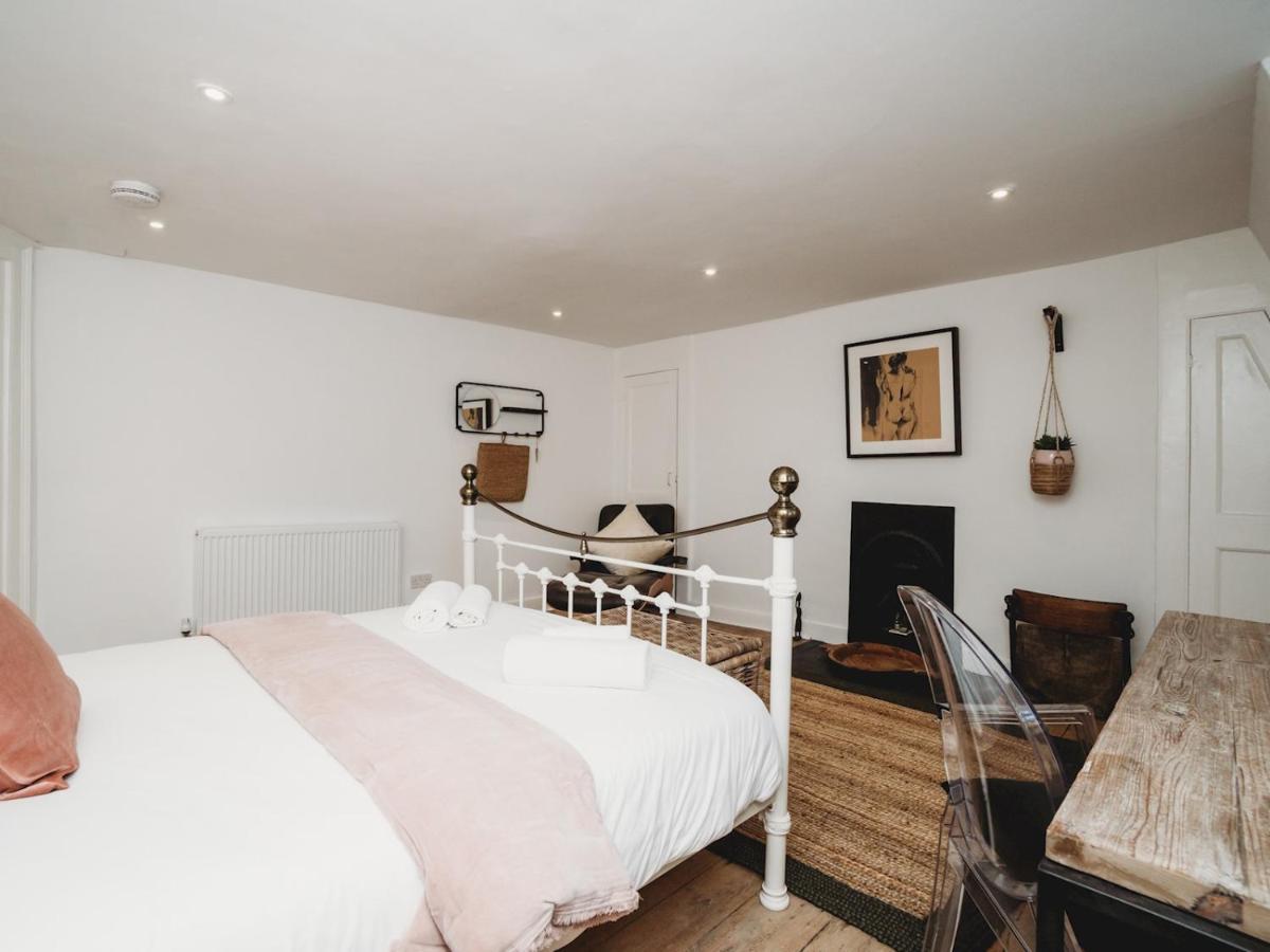 Pass The Keys Stylish 2 Bed Eco Flat In The Heart Of Bath Apartment Bagian luar foto