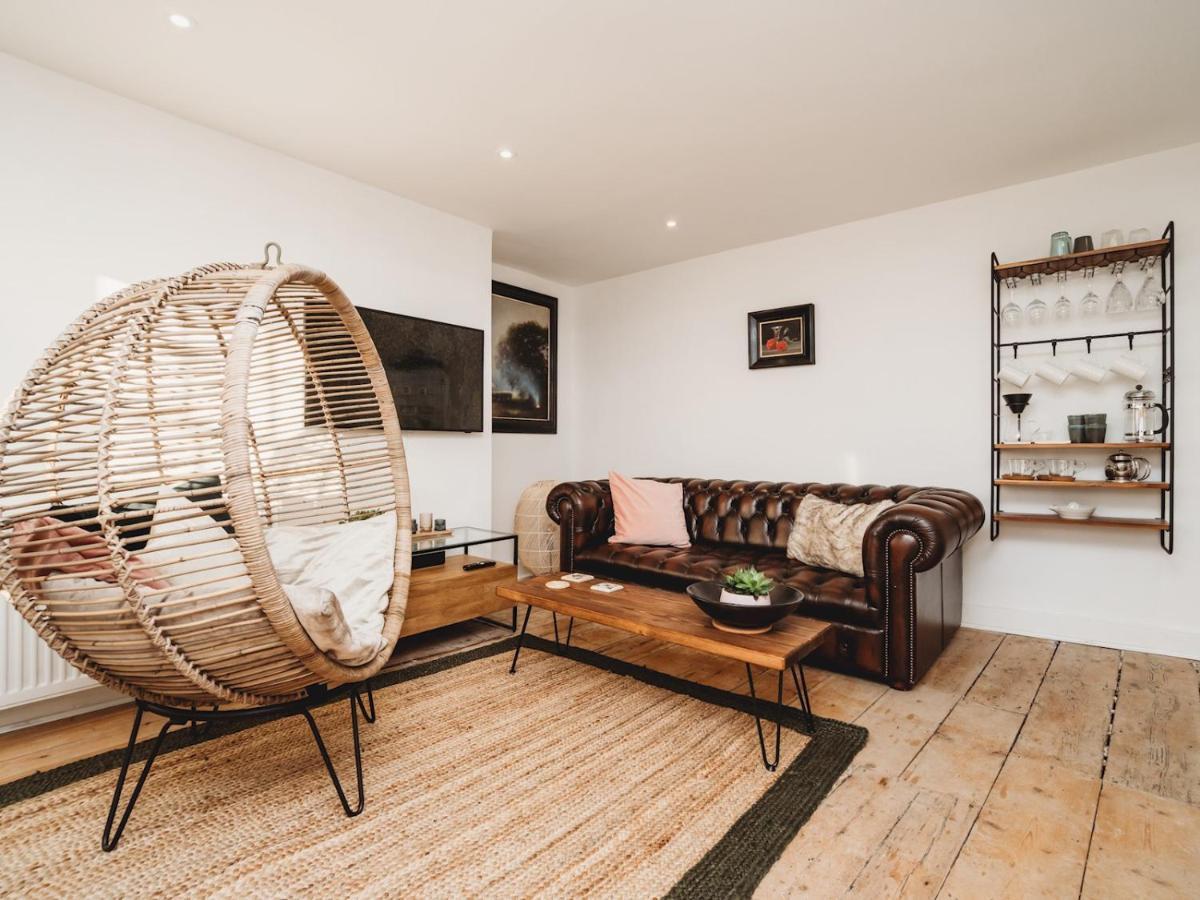 Pass The Keys Stylish 2 Bed Eco Flat In The Heart Of Bath Apartment Bagian luar foto