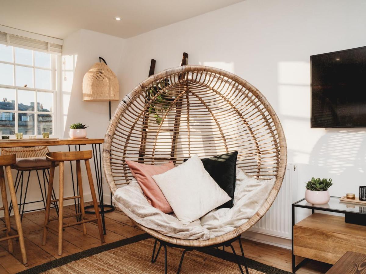 Pass The Keys Stylish 2 Bed Eco Flat In The Heart Of Bath Apartment Bagian luar foto