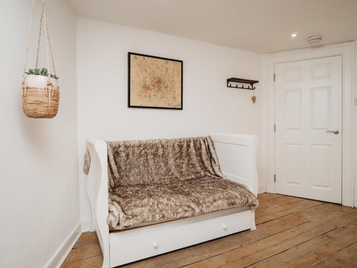 Pass The Keys Stylish 2 Bed Eco Flat In The Heart Of Bath Apartment Bagian luar foto