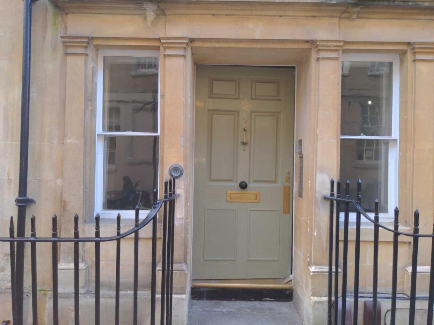 Pass The Keys Stylish 2 Bed Eco Flat In The Heart Of Bath Apartment Bagian luar foto